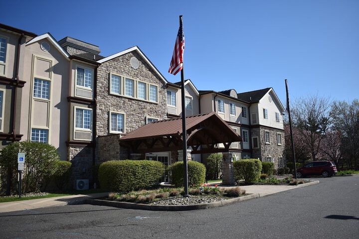 Staybridge Suites Cranbury by IHG