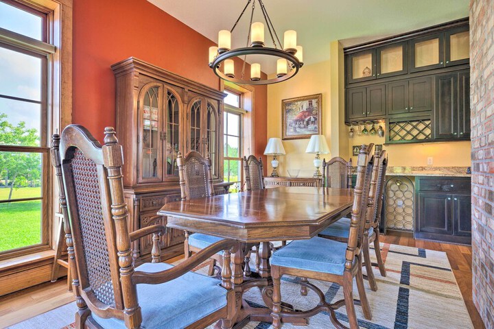 Bright Waveland Home - Walk to Beach Access!