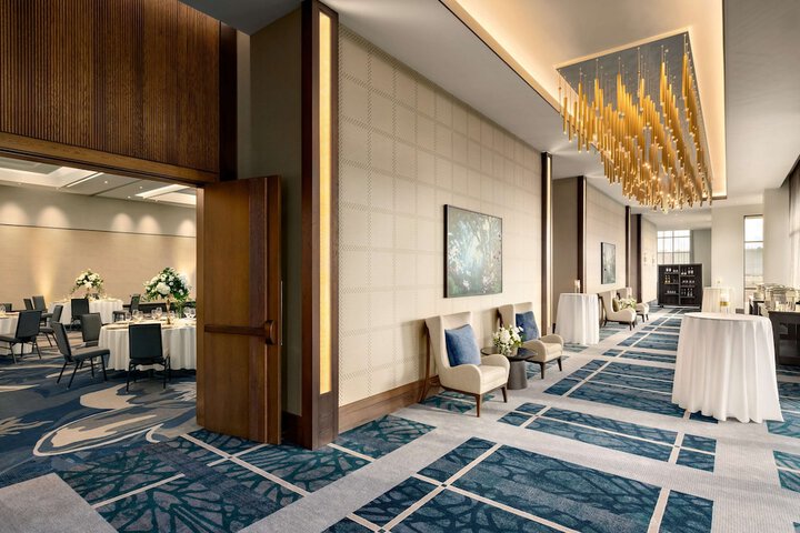 Valley Hotel Homewood Birmingham Curio Collection by Hilton
