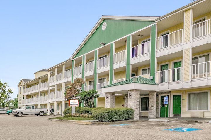 Hotel 2 of 6