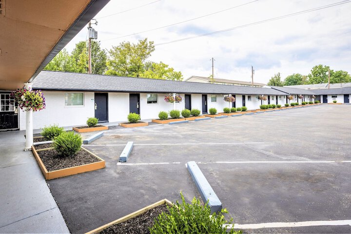 Butler Inn
