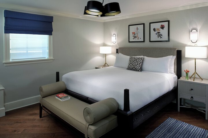 Room 13 of 47