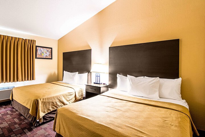 Room 15 of 36