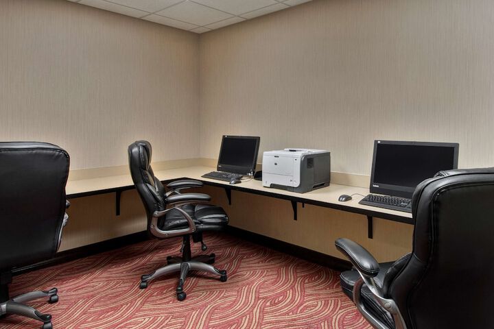 Business Center 22 of 22
