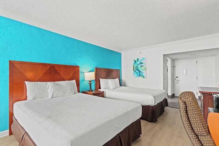 Room 32 of 80