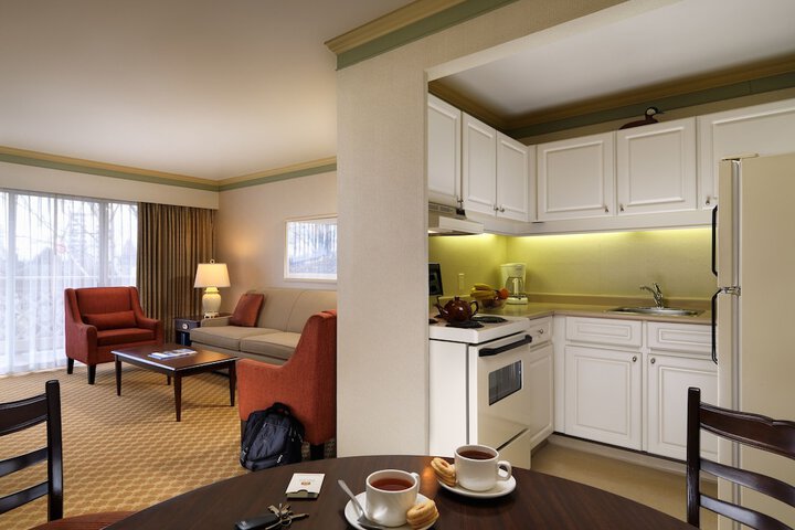 Royal Scot Hotel & Suites Trademark Collection by Wyndham