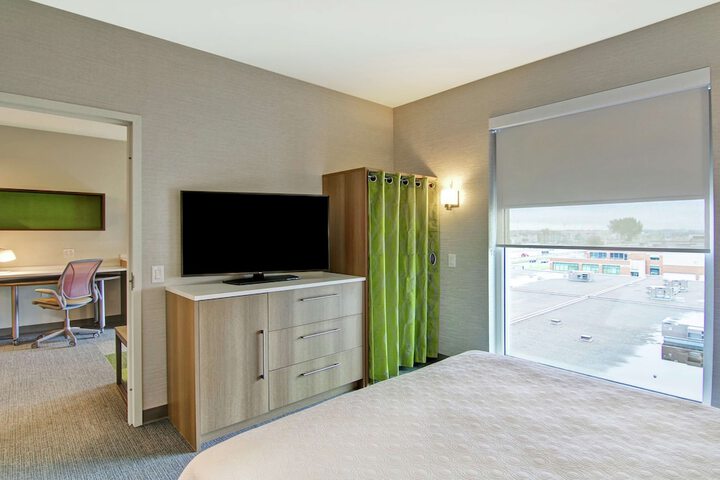 Room 28 of 62