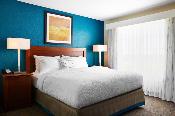 Room 15 of 23