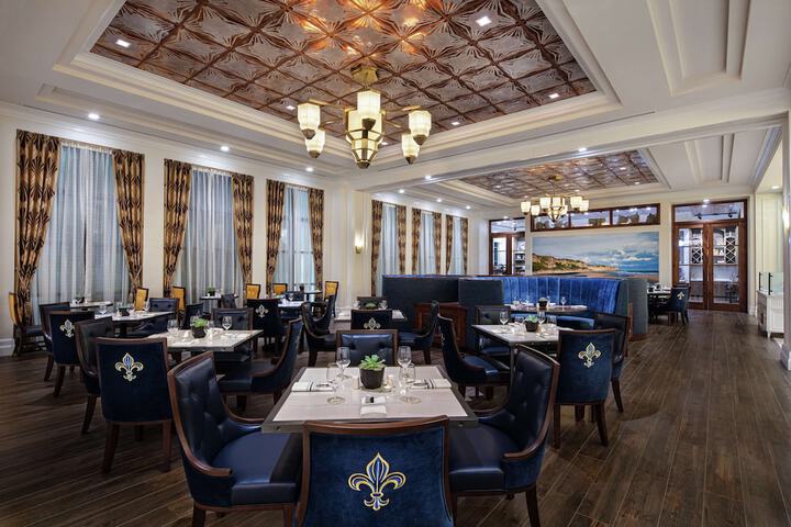 Dining 72 of 83