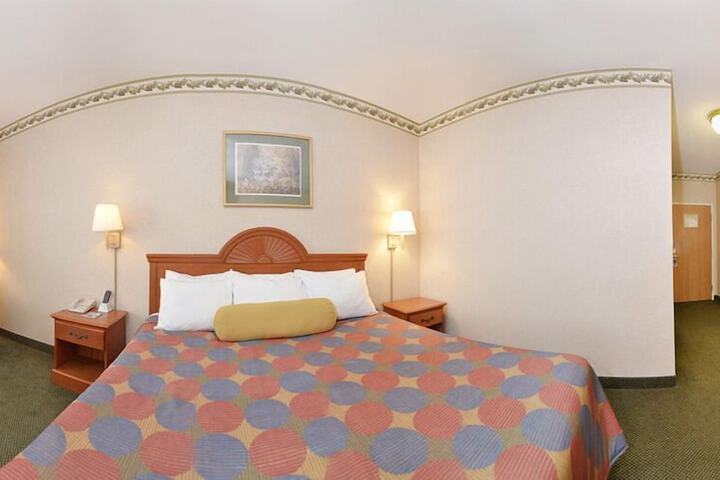 Room 35 of 54