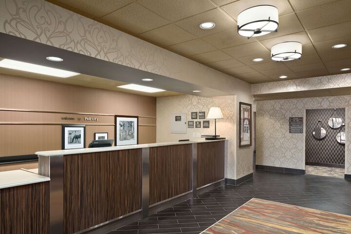 Hotel Interior 14 of 32