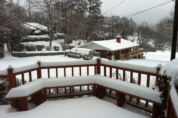 Mountain Aire Cottages Inn & Glamping