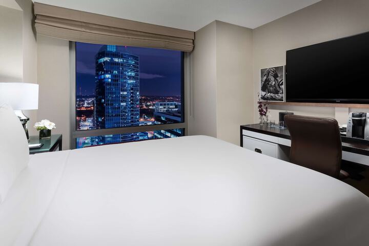 Room 36 of 87