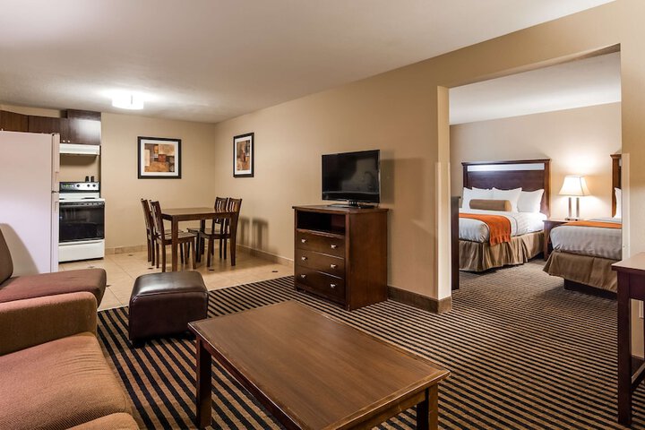 Room 16 of 37