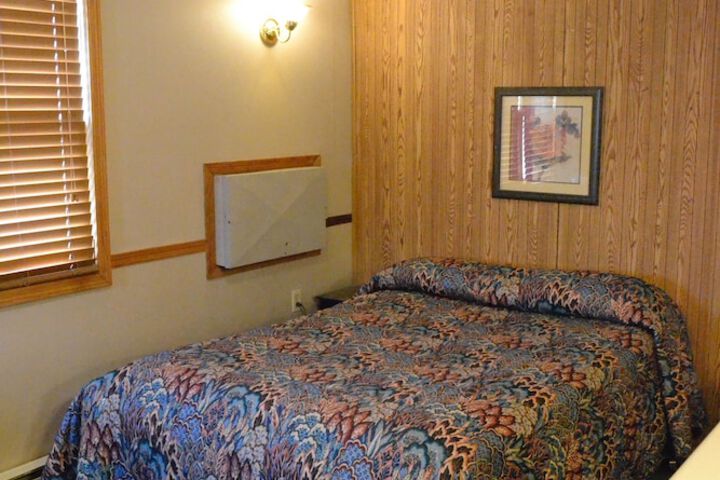 Room 30 of 81