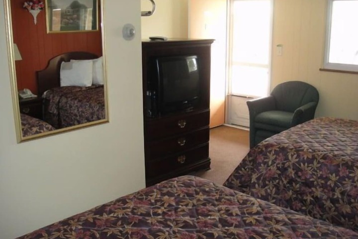 Room 5 of 20