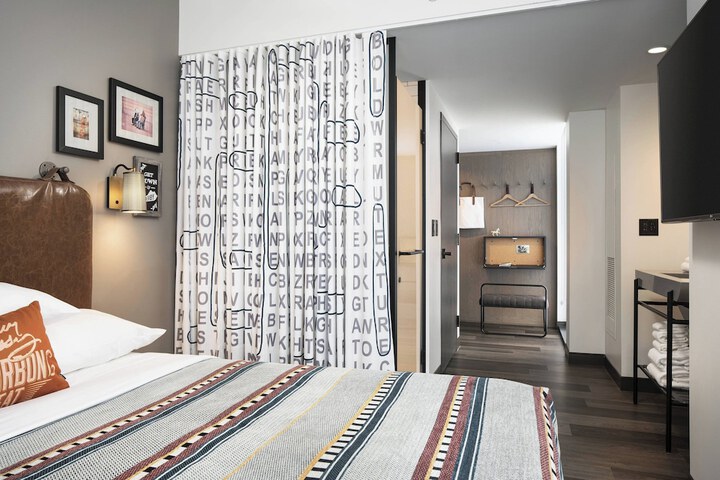 Room 20 of 56