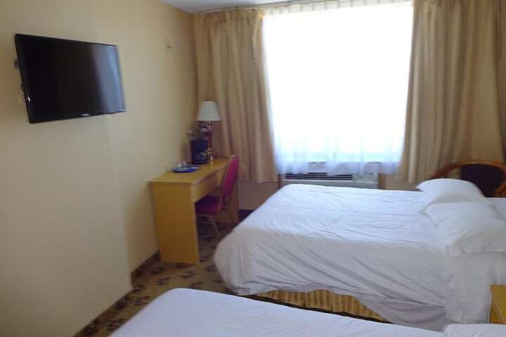 Room 44 of 54