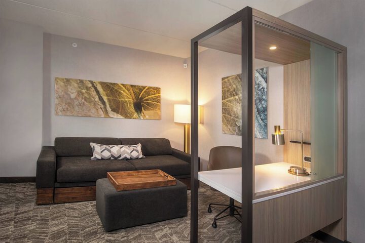 Room 15 of 32