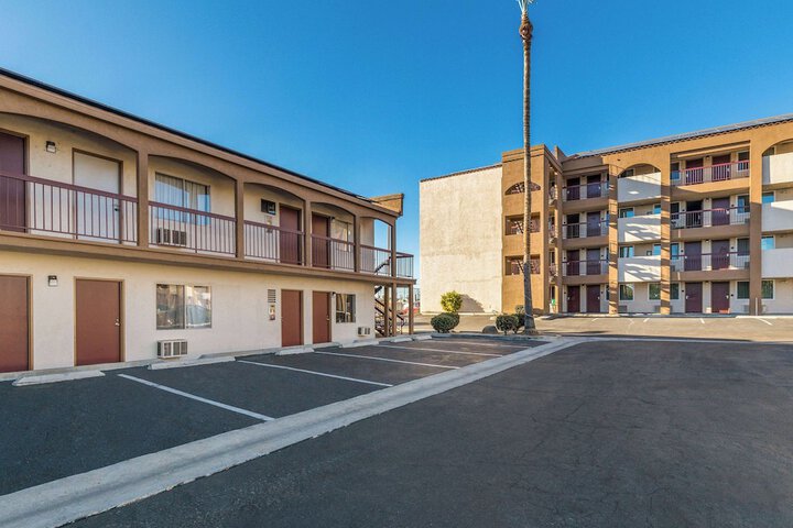 Hotel 5 of 34
