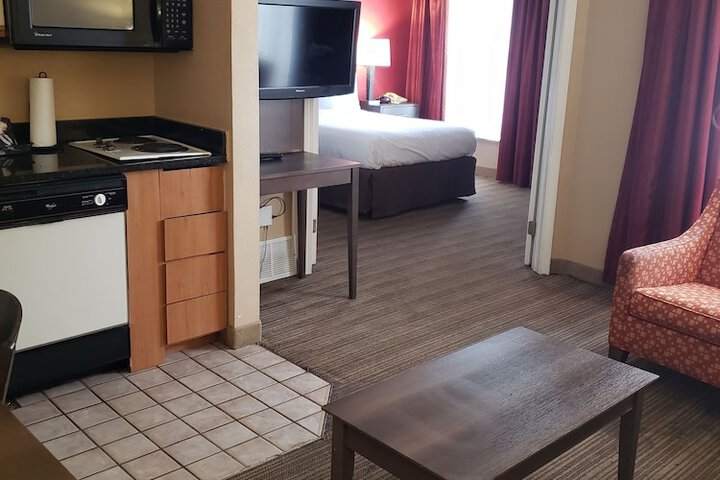 Room 10 of 26