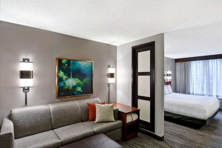 Room 30 of 42