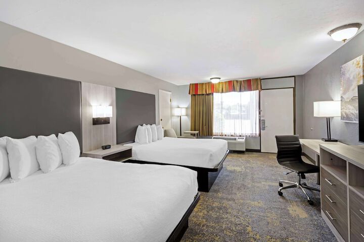 Best Western Plus Weston Inn