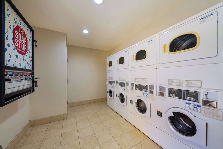 Best Western Inn & Suites Lemoore