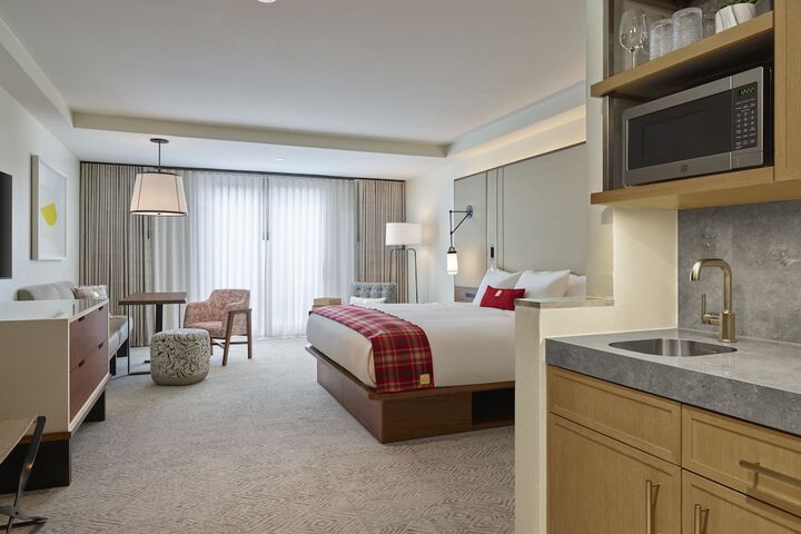 Room 10 of 60