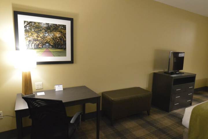Room 10 of 31