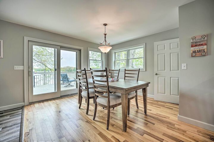 Pet-friendly Grass Lake Retreat w / Game Room!