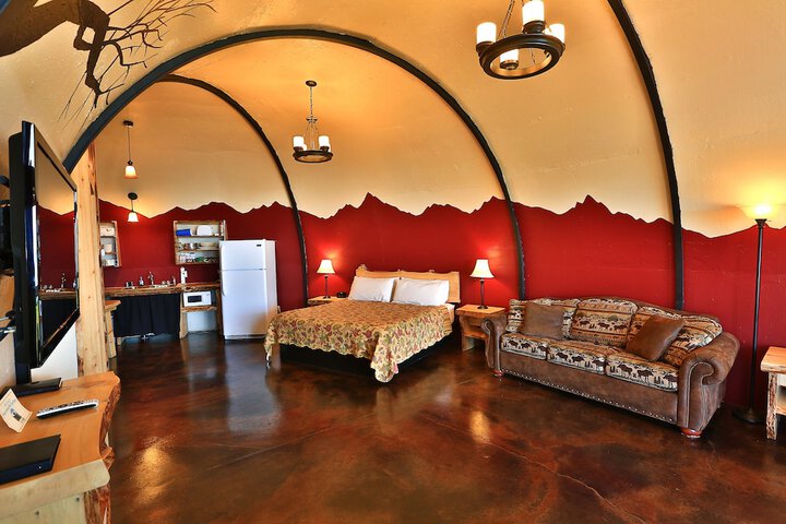 Room 10 of 37