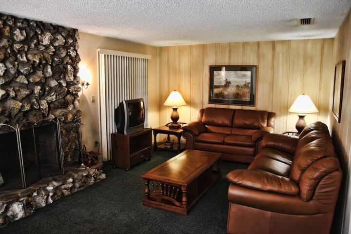 Room 96 of 220