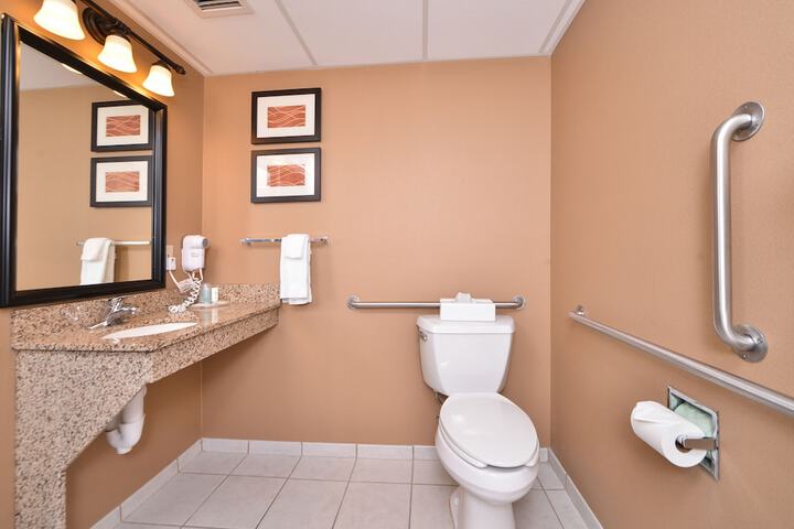 Room 44 of 51