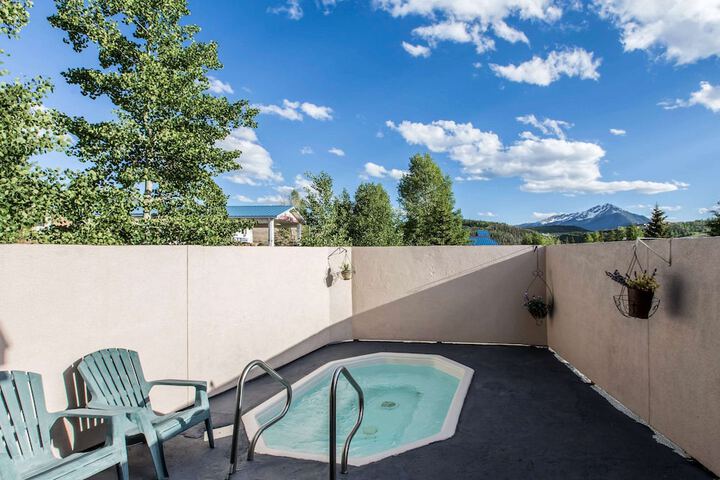 Quality Inn & Suites Silverthorne - Copper Mountain