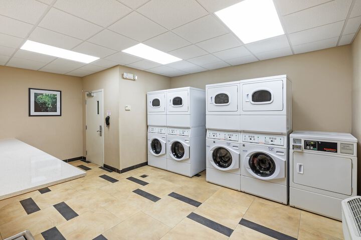 Candlewood Suites Hattiesburg by IHG