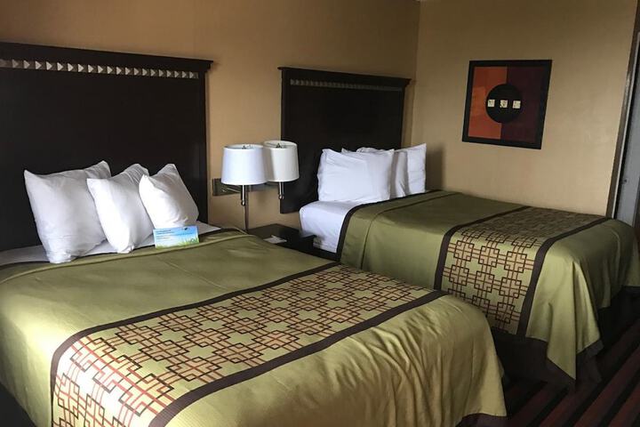 Room 7 of 13