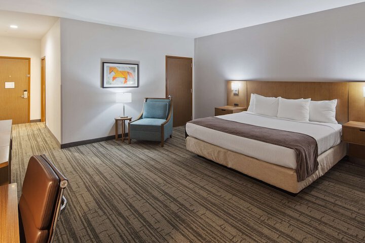 Room 11 of 25
