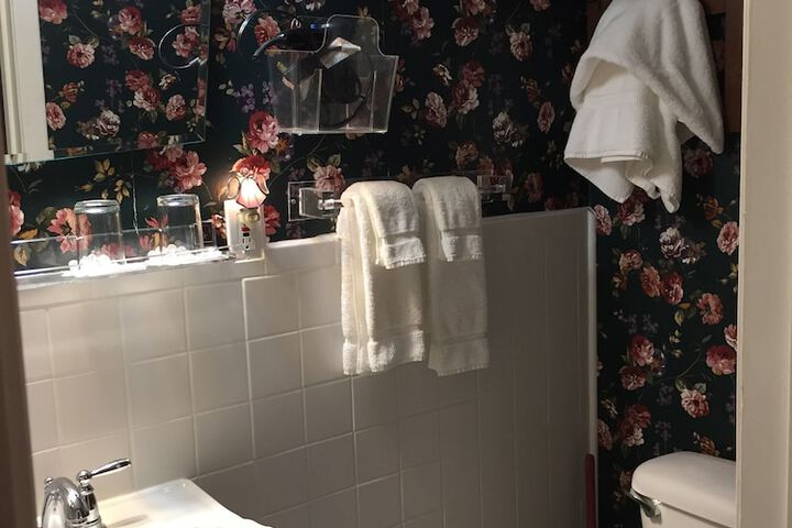 Room 77 of 110