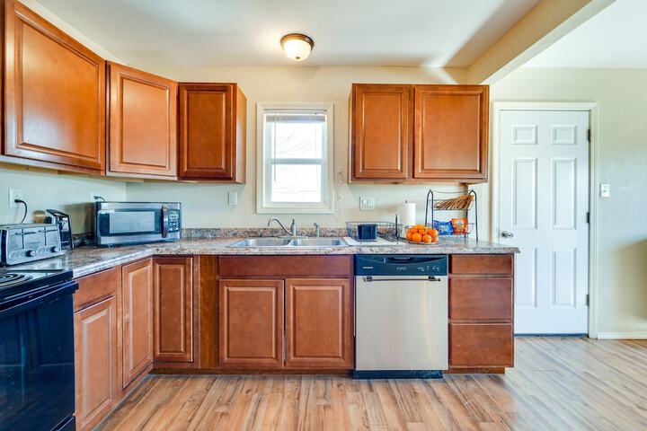 Pet-friendly Portales Home Rental Near Enmu!