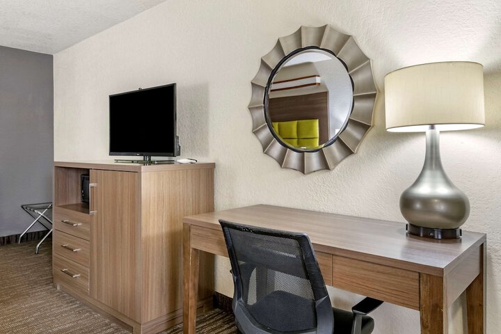 Room 12 of 29