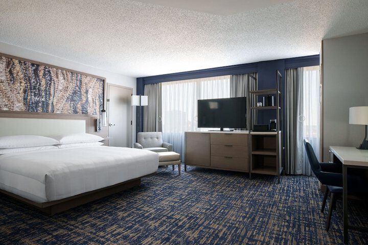 Room 16 of 39