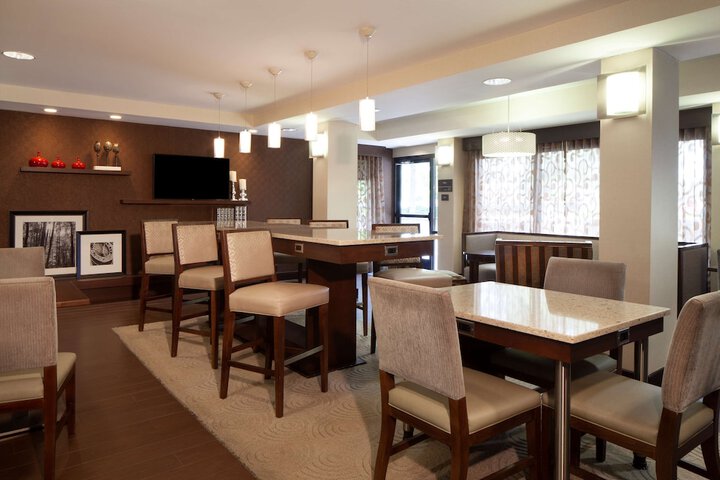 Hotel Interior 6 of 38