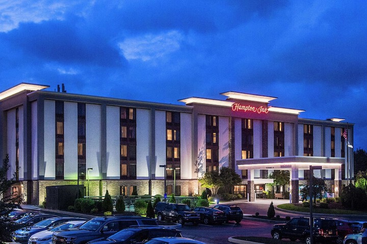 Hotel 4 of 60