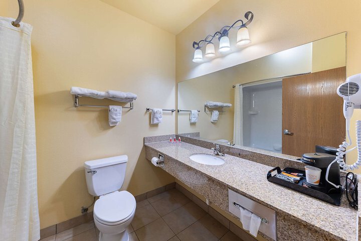 Room 10 of 23