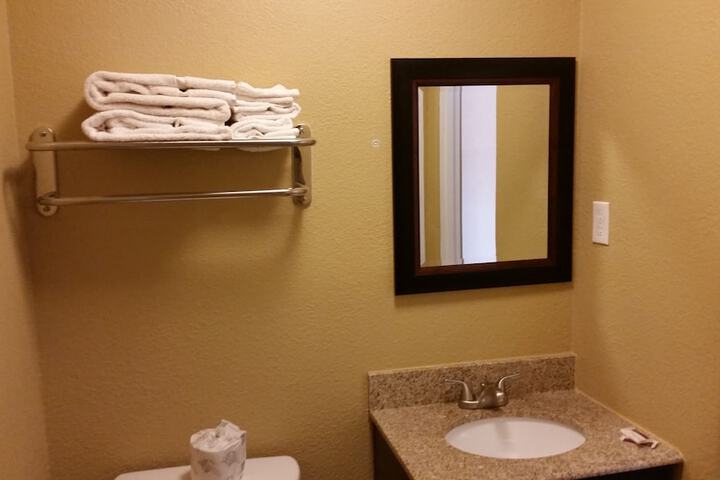 Room 18 of 27