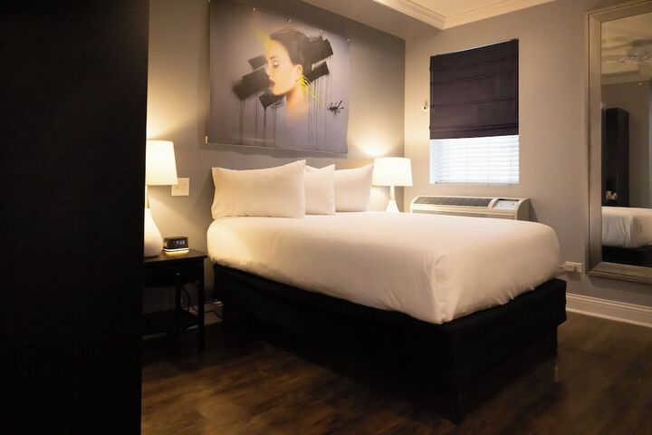 Room 18 of 46