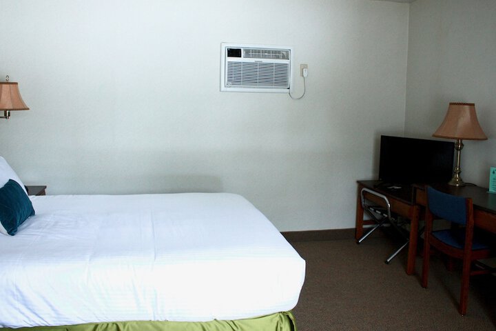 Room 17 of 48