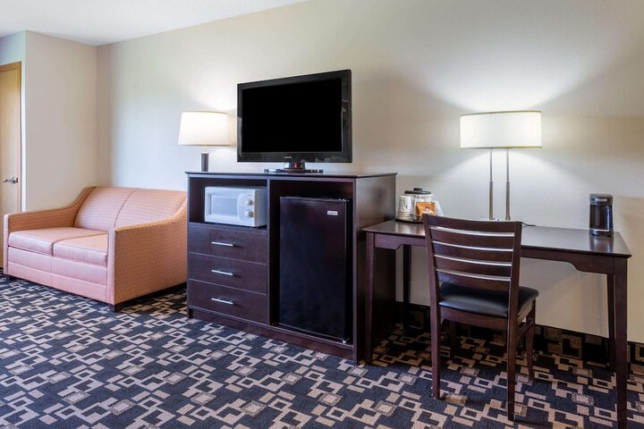 Room 27 of 31