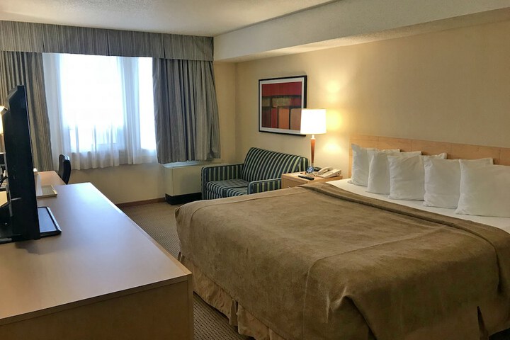 Room 19 of 35